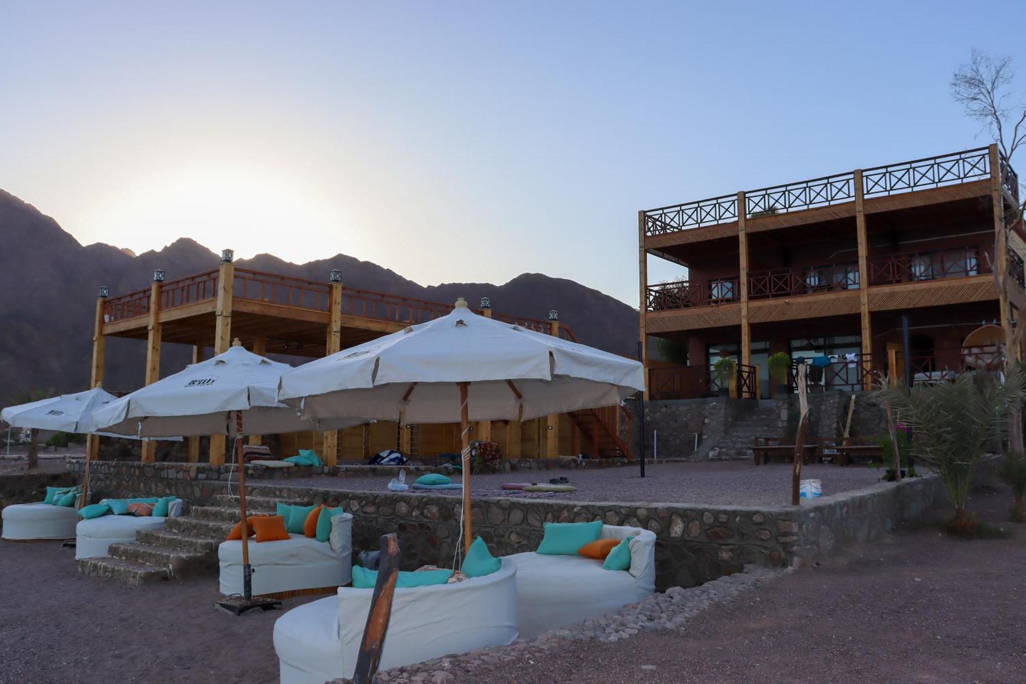Beit Tolba Nuweiba Hotell Exteriör bild